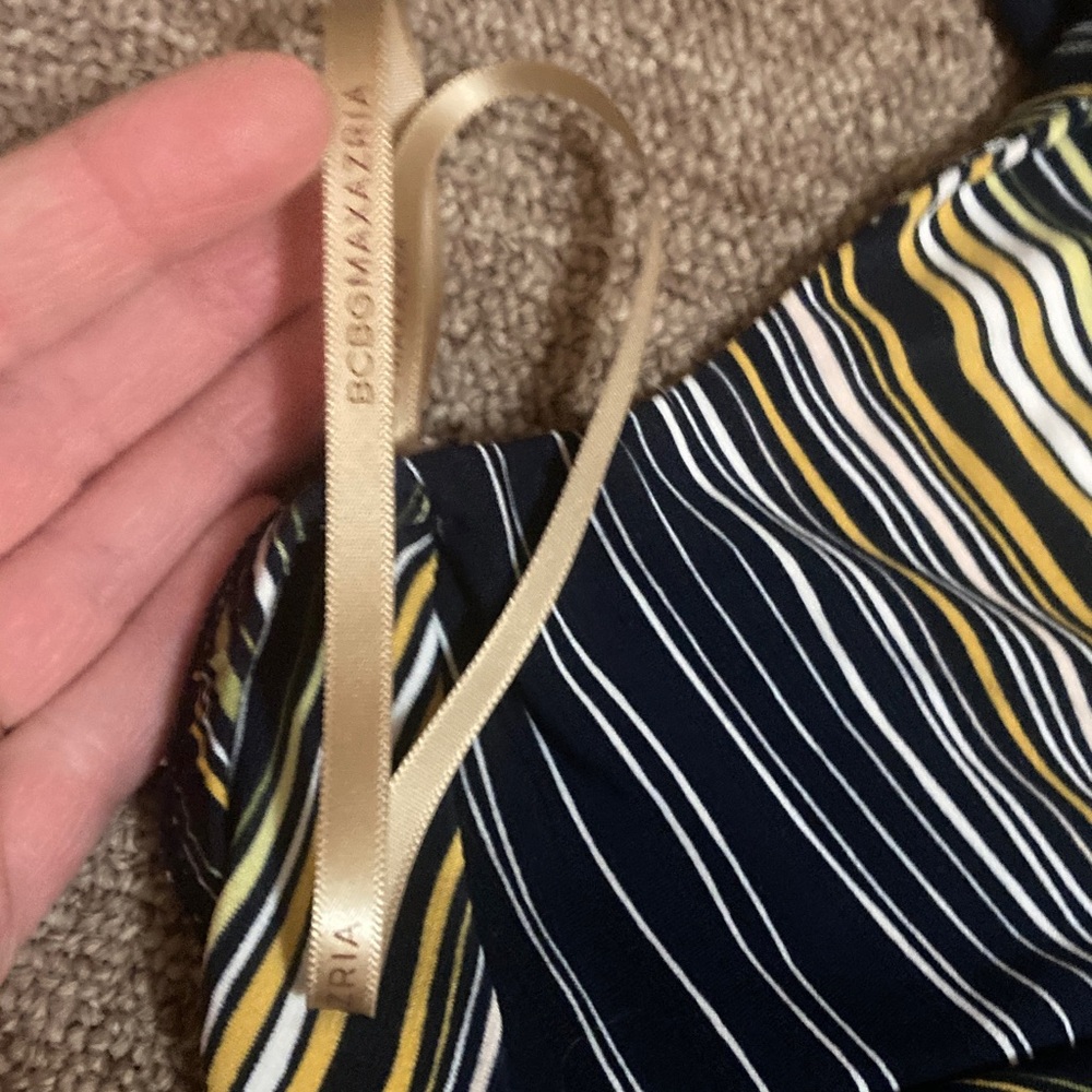 BCBG Maxazria Elegant Backless Striped Dress - Picture 5 of 5